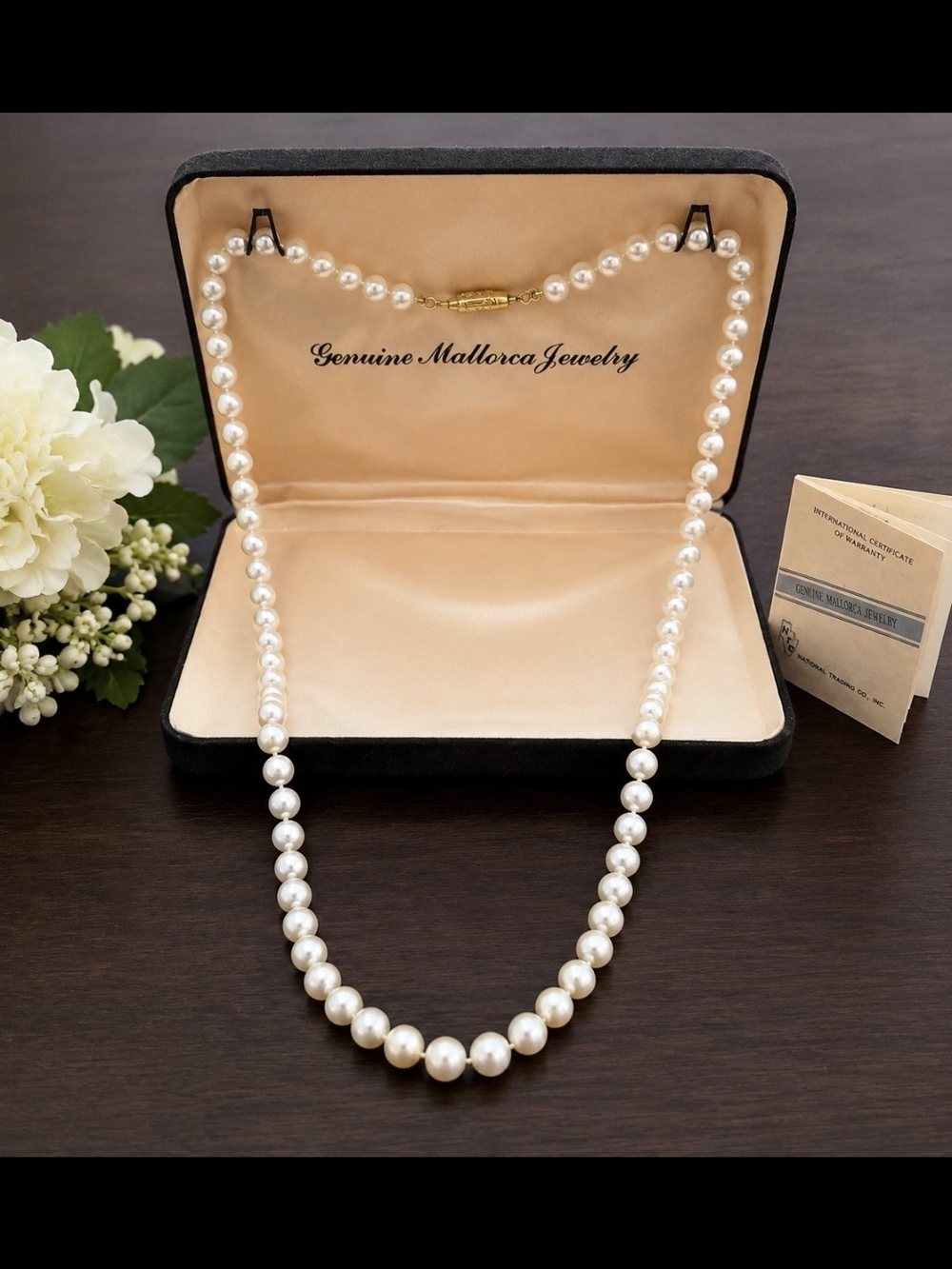 Vintage Genuine Mallorca Pearl Necklace w/ Original Box & Warranty Booklet